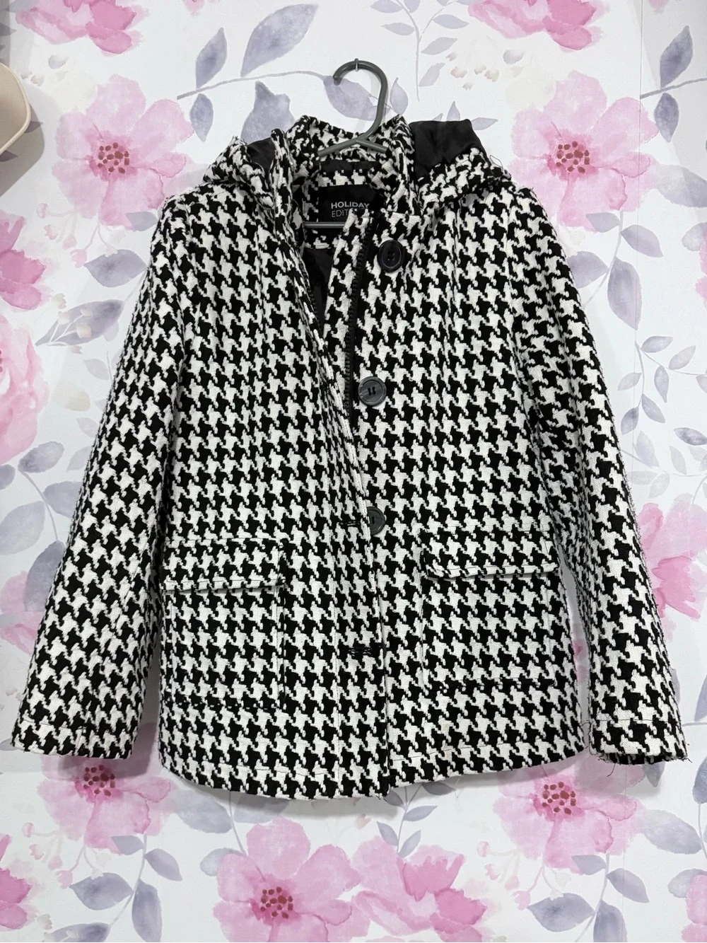 Holiday Editions stylish houndstooth